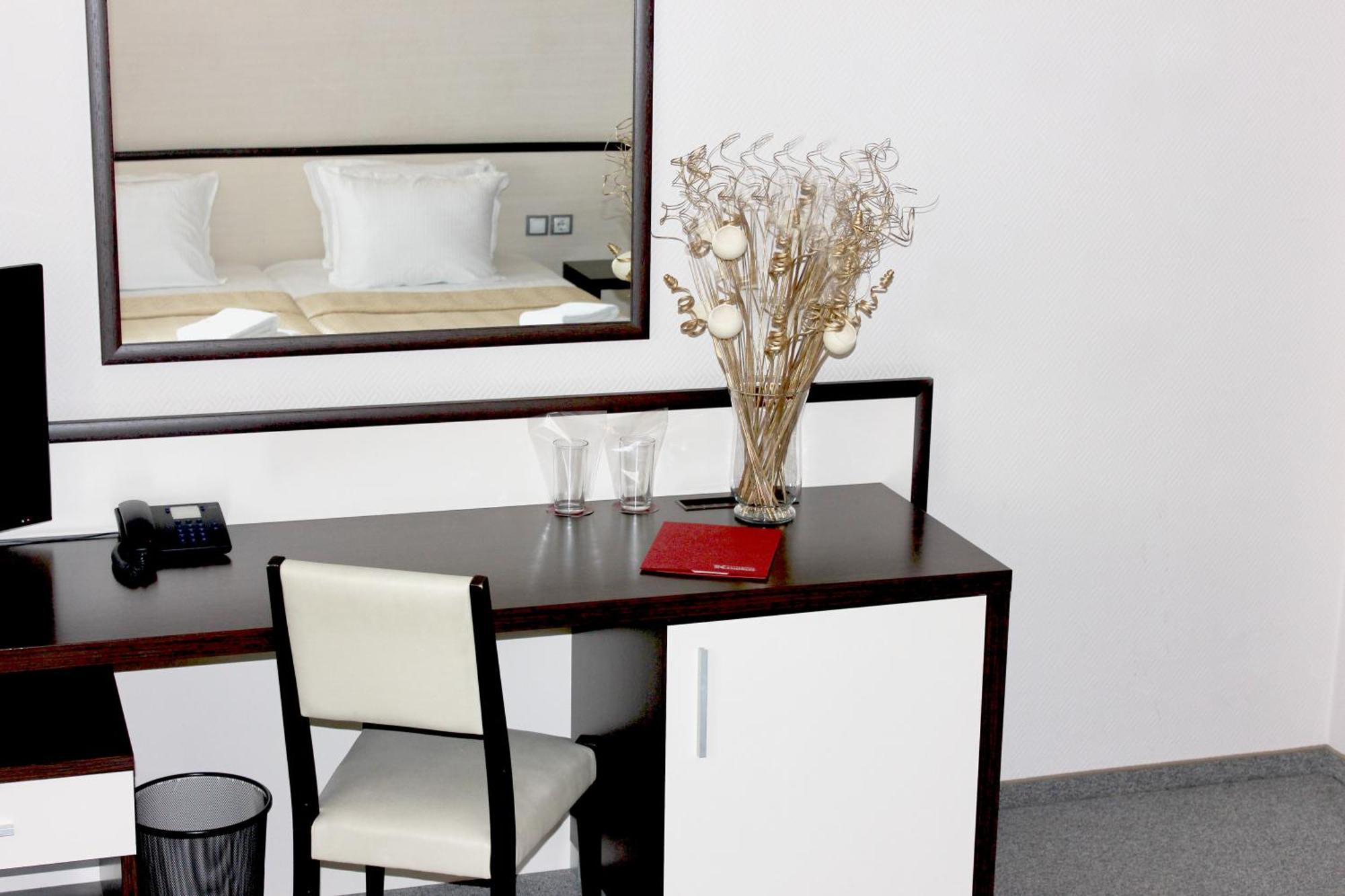 Kendros Hotel Plovdiv Phòng bức ảnh