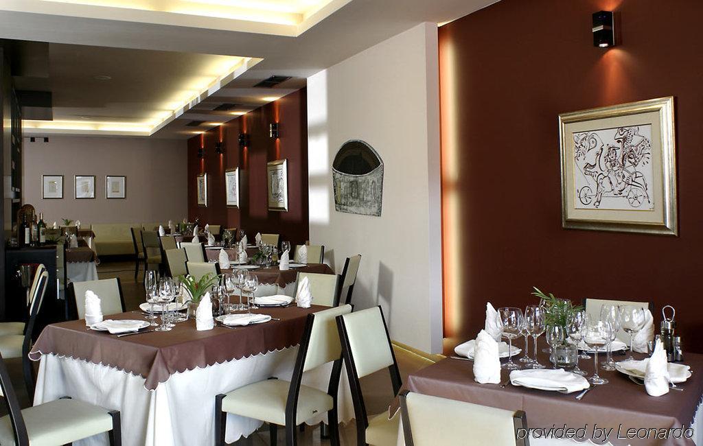 Kendros Hotel Plovdiv Ngoại thất bức ảnh
