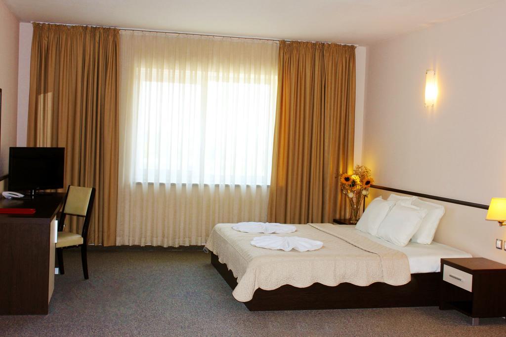 Kendros Hotel Plovdiv Phòng bức ảnh