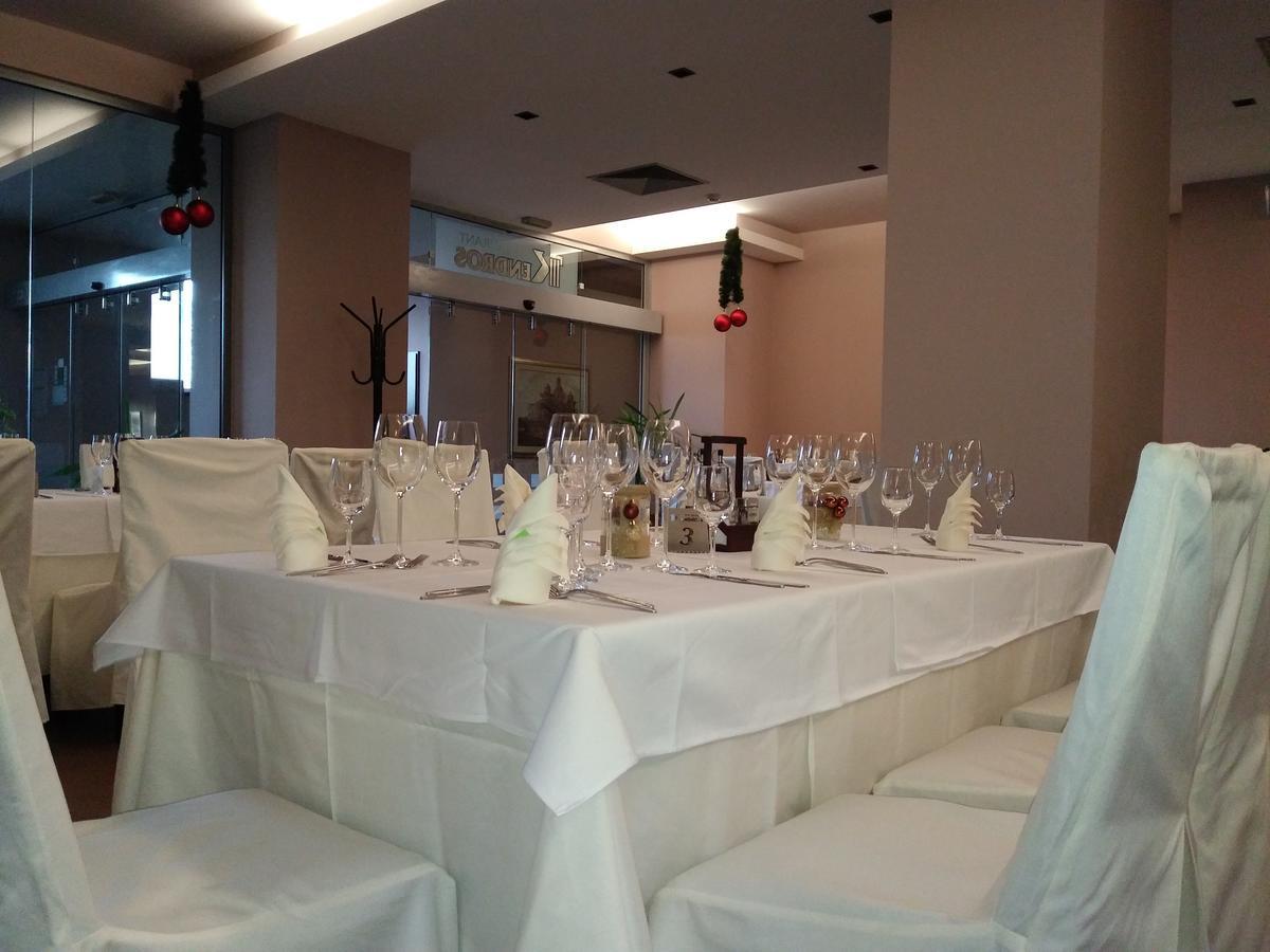 Kendros Hotel Plovdiv Ngoại thất bức ảnh