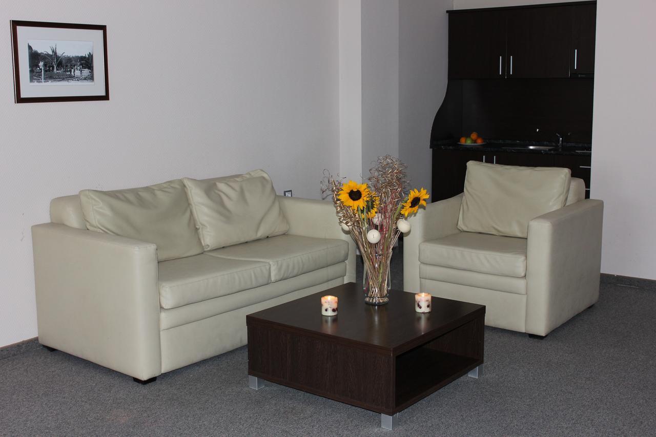 Kendros Hotel Plovdiv Ngoại thất bức ảnh