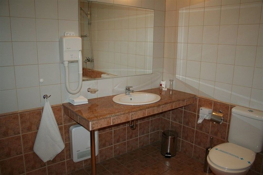 Kendros Hotel Plovdiv Ngoại thất bức ảnh
